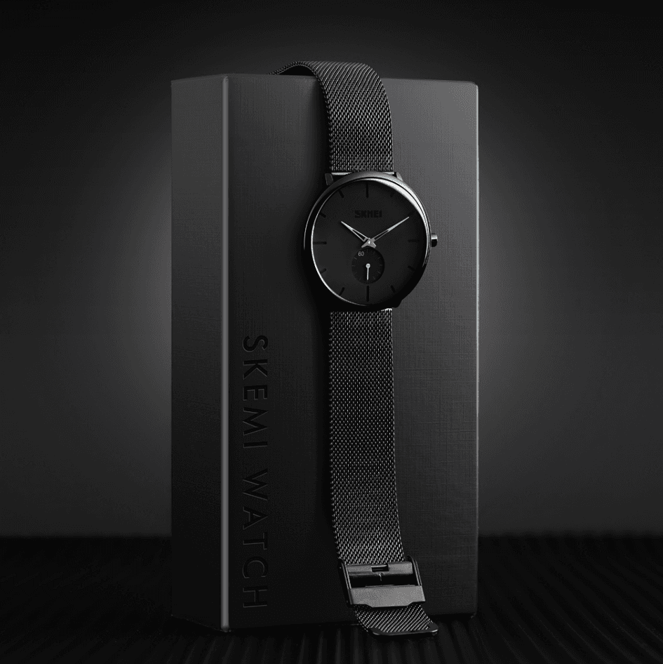 Sleek and Stylish Steel Quartz Watch